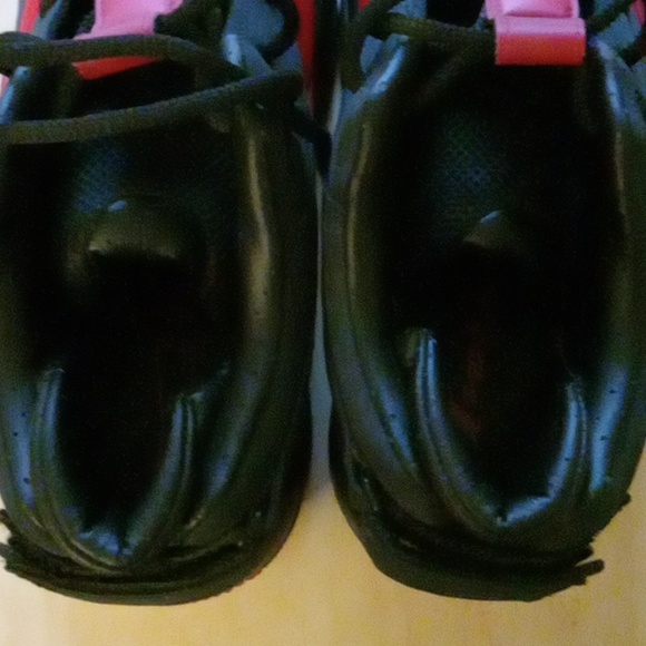 Reebok Answers (A.I.'s) Red & Black-DMX..size 12. - Picture 8 of 10